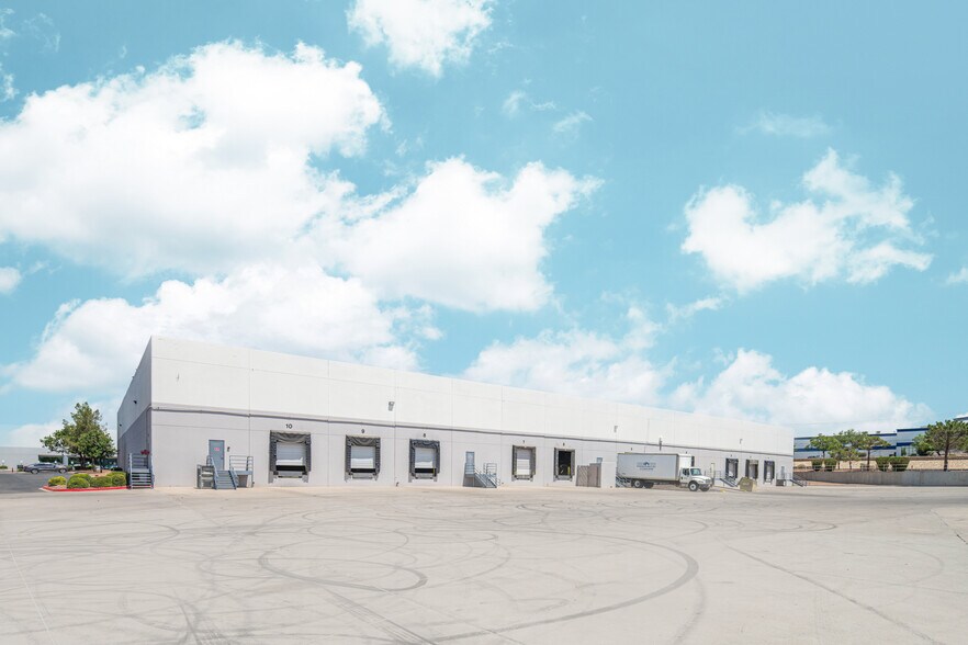 More Photos Of 12130 Esther Lama Dr, El Paso Warehouse For Lease