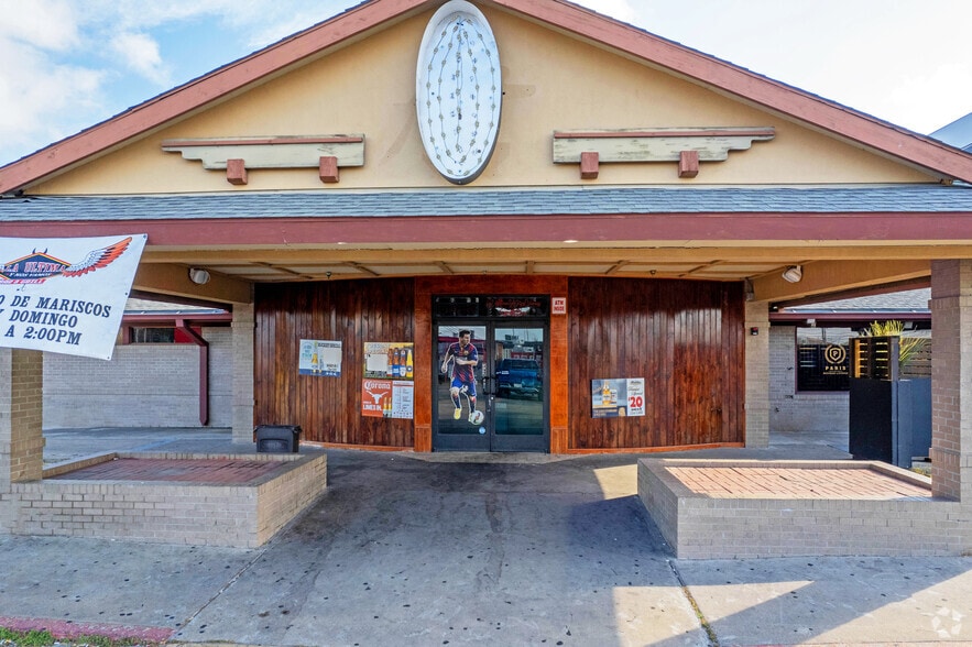More Photos Of 9710 N Lamar Blvd, Austin Restaurant For Sale
