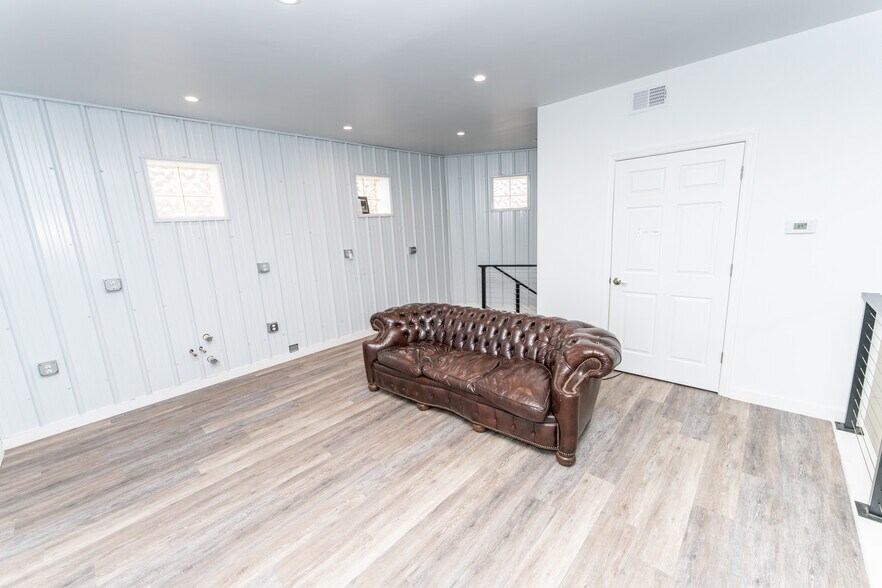 More Photos Of 4040 Saltsburg Rd, Murrysville Auto Repair For Sale