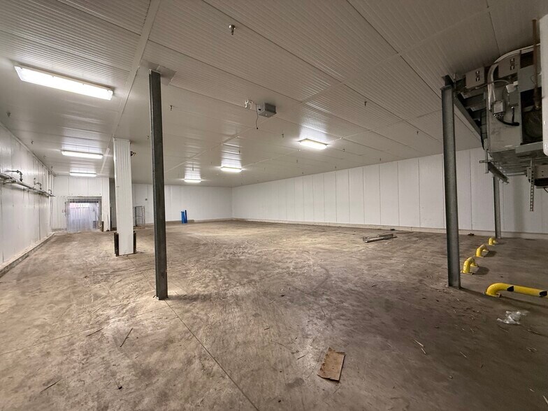 More Photos Of 4001 N American St, Philadelphia Warehouse For Lease