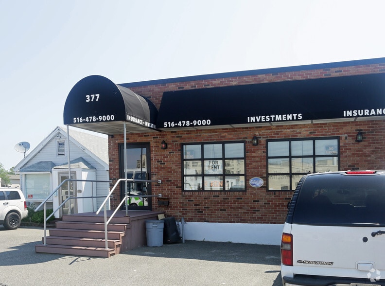 More Photos Of 377 Woodcleft Ave, Freeport Storefront Retail Residential For Sale