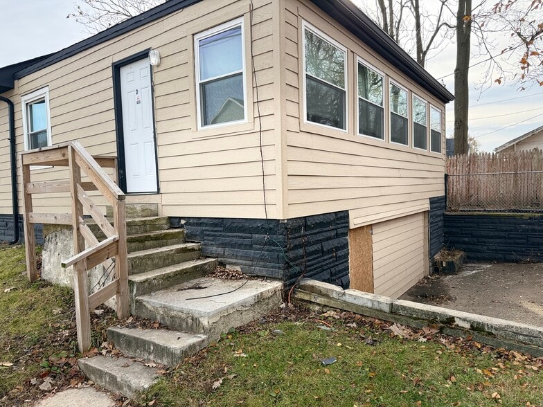 More Photos Of 3178 N Capitol Ave, Indianapolis Apartments For Sale