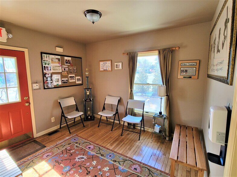 More Photos Of 630 Valley Rd, Gillette General Retail For Sale