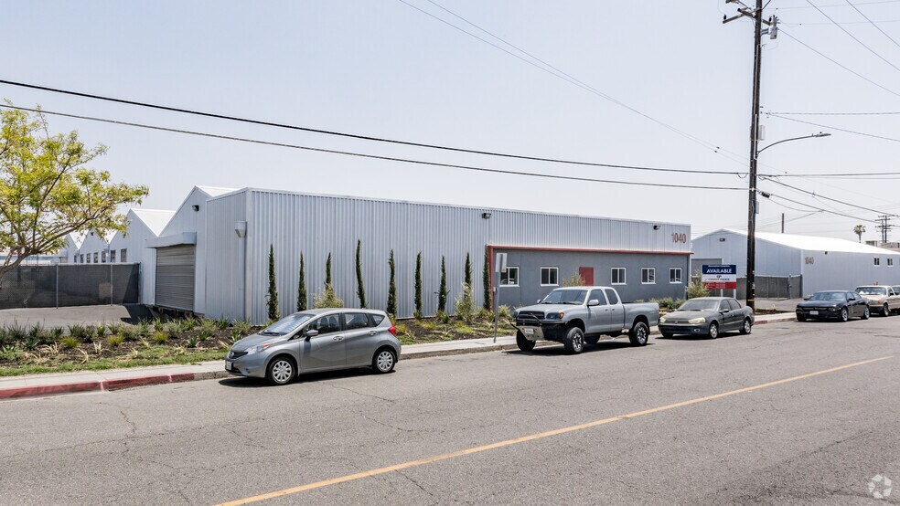 More Photos Of 1040 N Olive St, Anaheim Warehouse For Lease