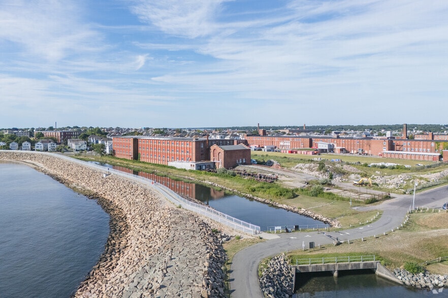 More Photos Of 11 Cove St, New Bedford Manufacturing For Sale