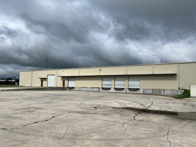 Primary Photo Of 714 Gil Harbin Industrial Blvd, Valdosta Warehouse For Lease