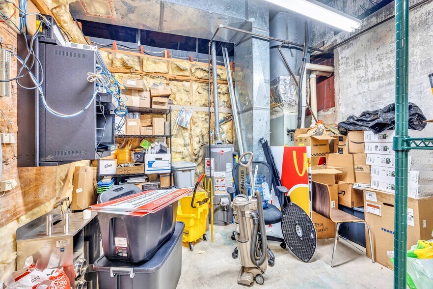 More Photos Of 24 Hartwell St, Royston Office For Sale