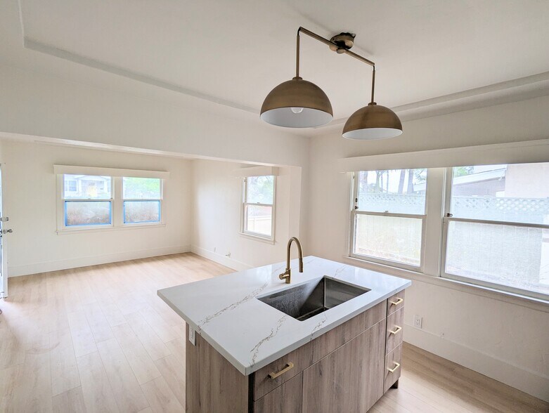 More Photos Of 4156 Swift Ave, San Diego Multifamily For Sale