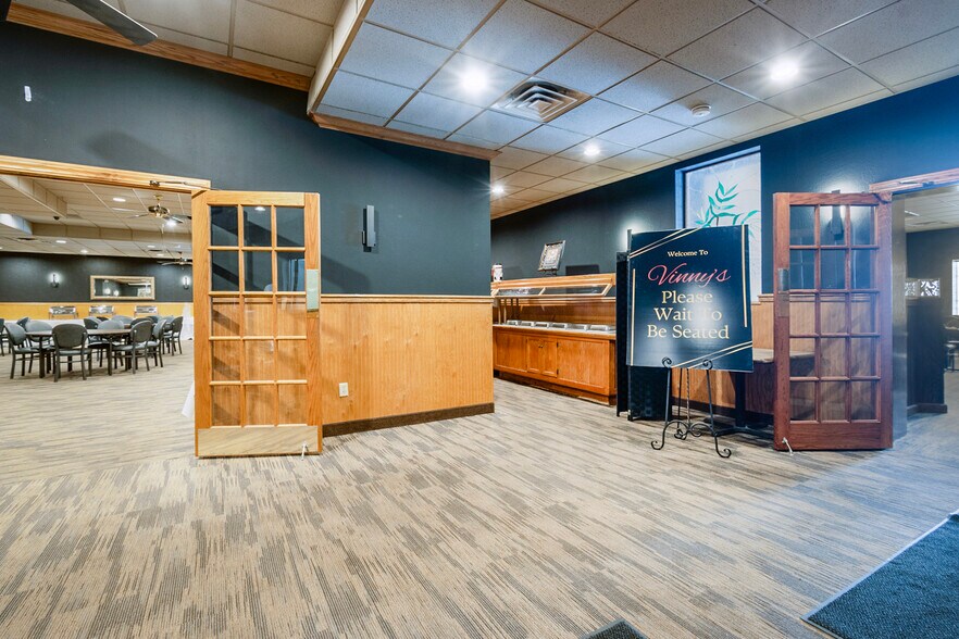 More Photos Of 425 Ridge Rd, Newton Falls Restaurant For Sale