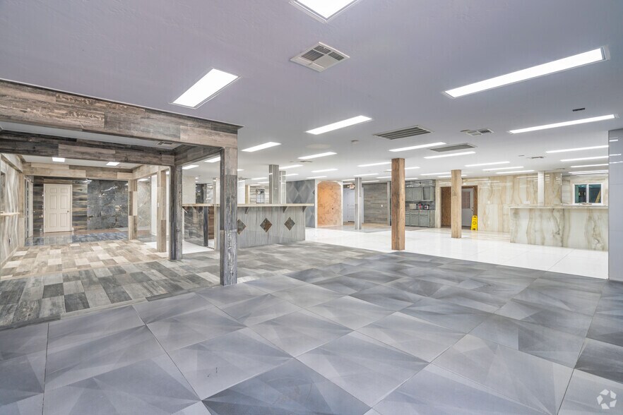 More Photos Of 130 Mitchell Rd, Houston Warehouse For Lease