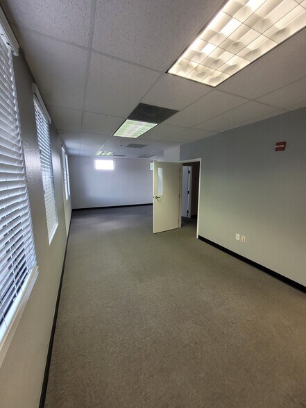 More Photos Of 2810 St Isabel St, Tampa Medical For Lease