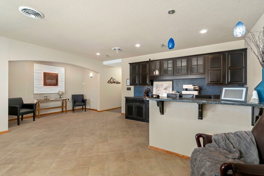 More Photos Of 5740 Boeing Dr, Loveland Warehouse For Sale