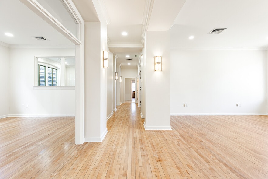 More Photos Of 331 N 1st Ave, Phoenix Office Residential For Lease