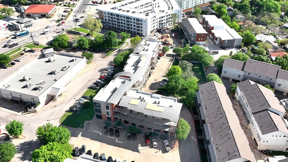 More Photos Of 2525 S Lamar Blvd, Austin Office For Sale