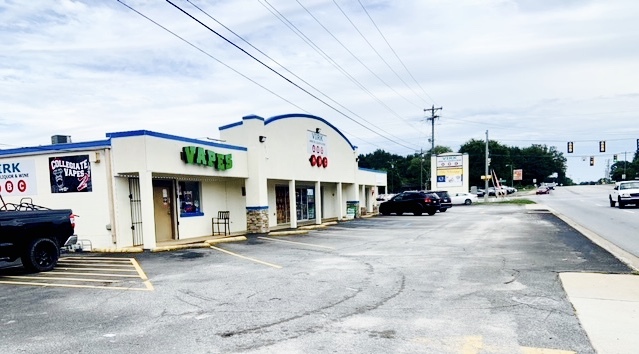 Primary Photo Of 1985 S Highway 101, Duncan Freestanding For Sale