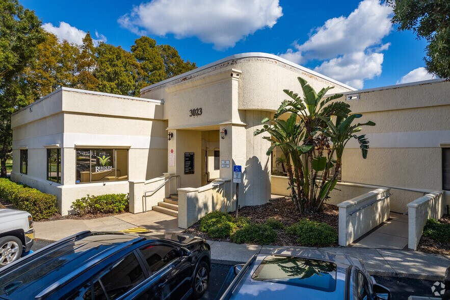 More Photos Of 3023 Eastland Blvd, Clearwater Coworking Space