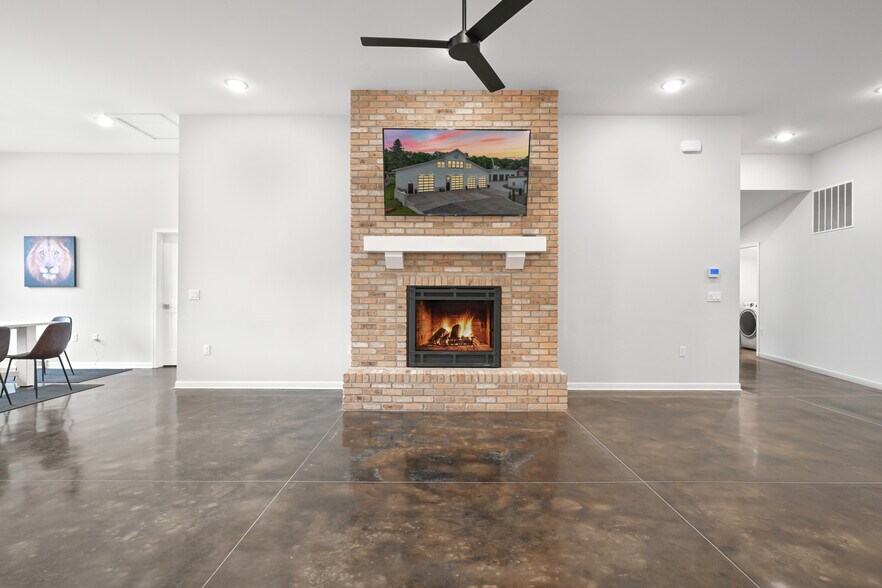 More Photos Of 3025 County Road Q, Nelsonville Specialty For Sale