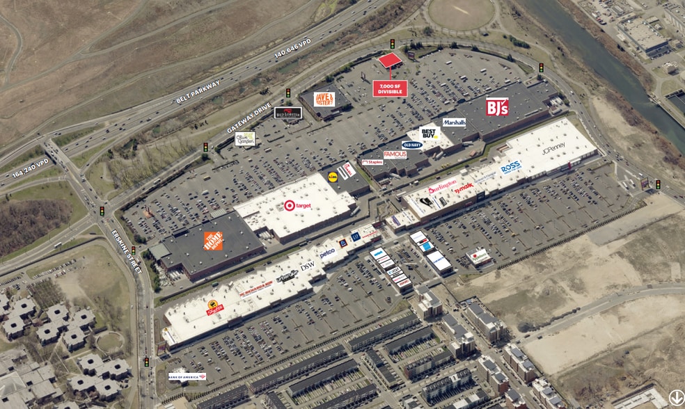 More Photos Of 355 Gateway Dr, Brooklyn Restaurant For Lease
