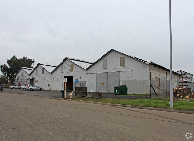 Primary Photo Of 1707 El Pinal Dr, Stockton Warehouse For Sale