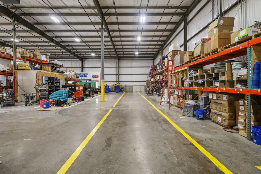 More Photos Of 10000 Miller Dr, Galesburg Service For Lease