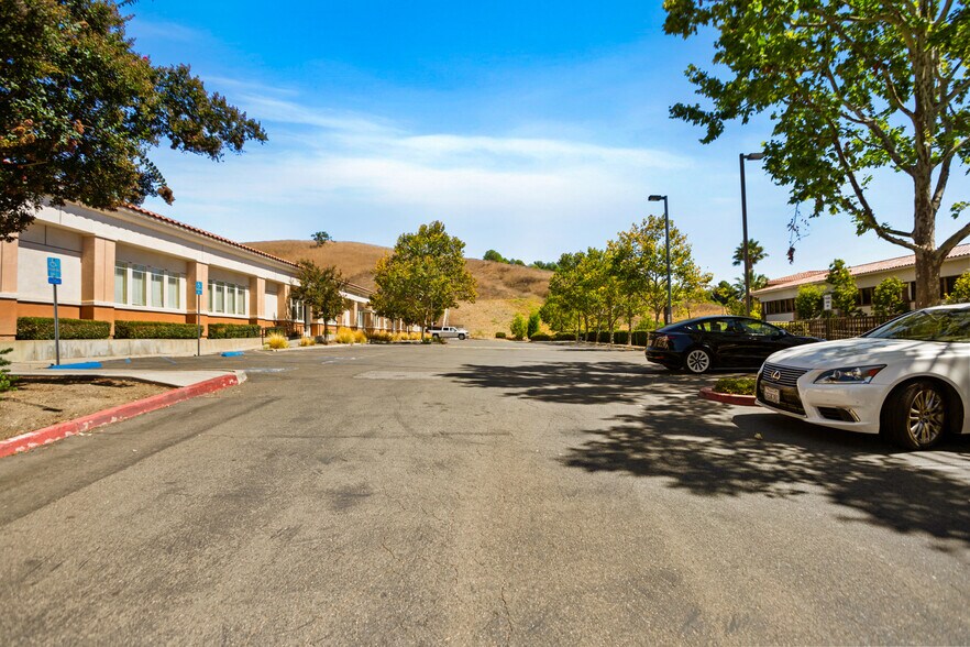 More Photos Of 2090 Chino Hills Pkwy, Chino Hills Schools For Lease