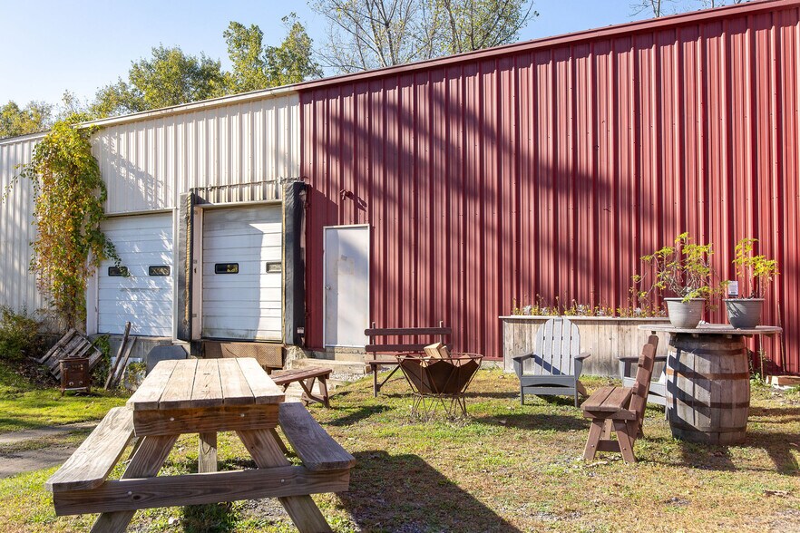 More Photos Of 65 Silver St, Sheffield Warehouse For Sale