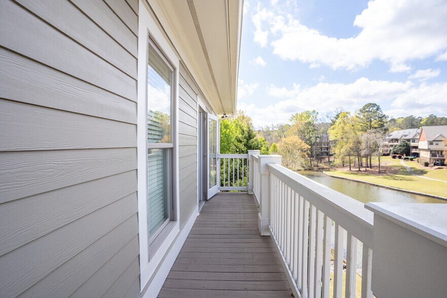 More Photos Of 1129 Lake Oconee Pky, Eatonton Office For Lease