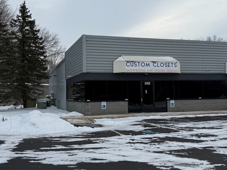 More Photos Of 3765-3773 Sky King Blvd, Kalamazoo Light Distribution For Lease