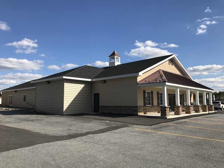 More Photos Of 198 nazareth pike, Bethlehem Freestanding For Lease