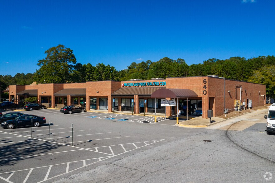 Primary Photo Of 640 North Ave, Macon-Bibb Medical For Lease