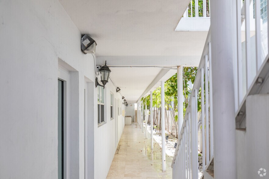 More Photos Of 751 Collins Ave, Miami Beach Apartments For Sale