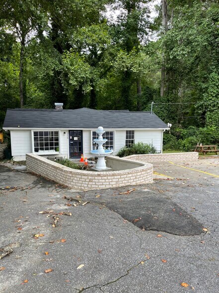 More Photos Of 216 E Memorial Dr, Dallas Storefront Retail Office For Sale