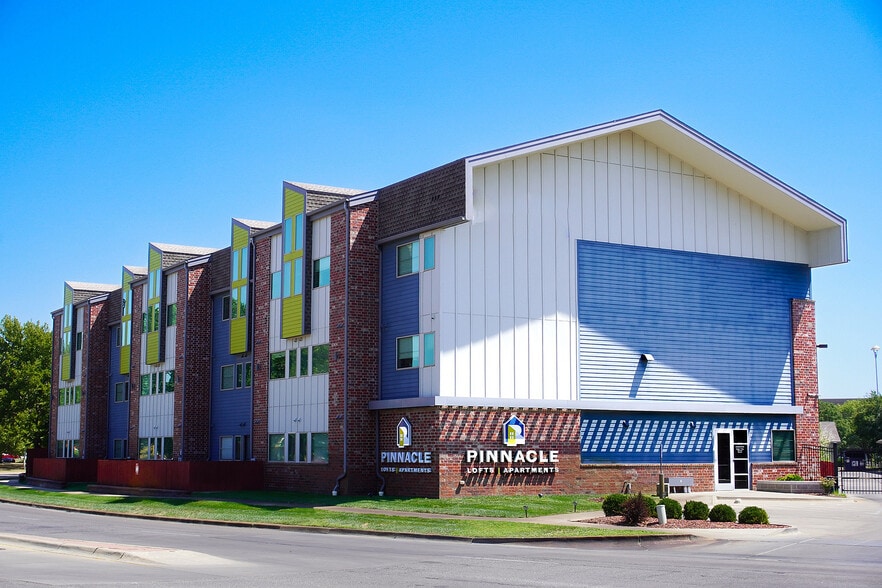 More Photos Of 429 W Central Ave, Wichita Apartments For Sale