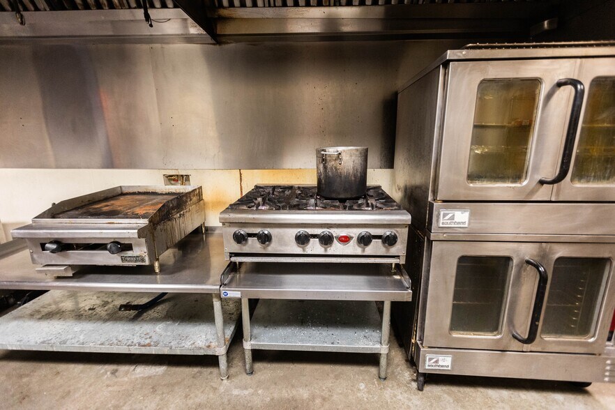 More Photos Of 6263 State Highway 66, Tulsa Restaurant For Sale