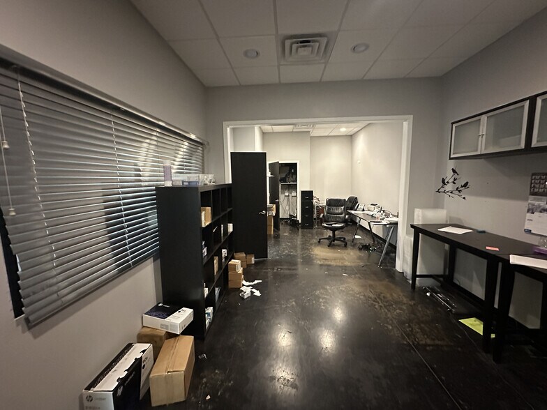 More Photos Of 1403 Highway 6, Sugar Land Medical For Lease