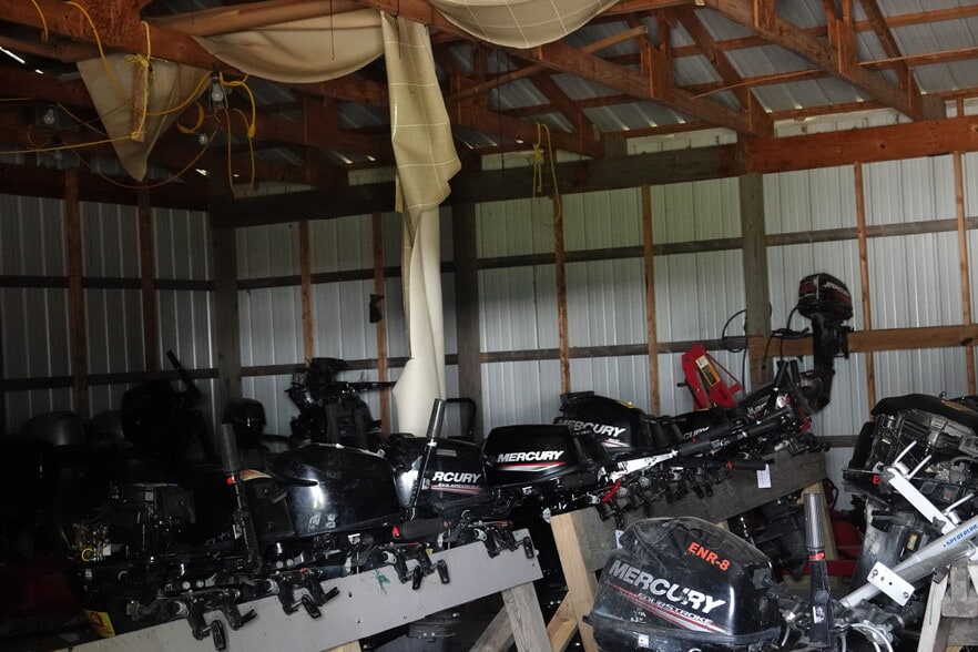 More Photos Of , Hornbeak Unknown For Sale