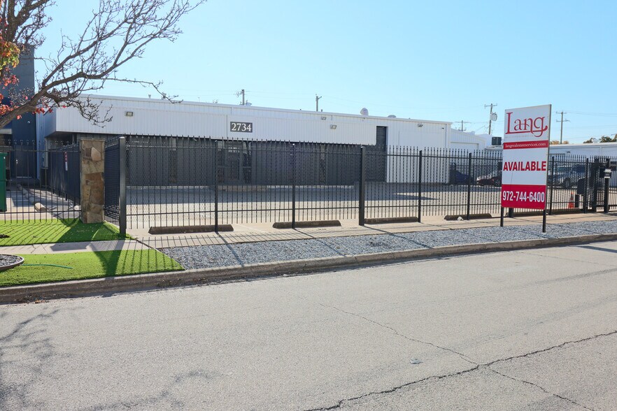 More Photos Of 2734 Burbank St, Dallas Warehouse For Lease