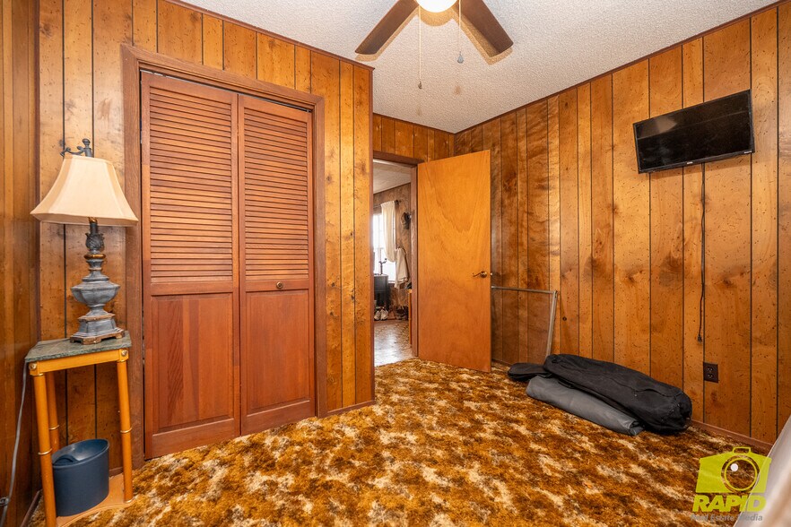 More Photos Of 425 Highland Park, Robert Lee Flex For Sale