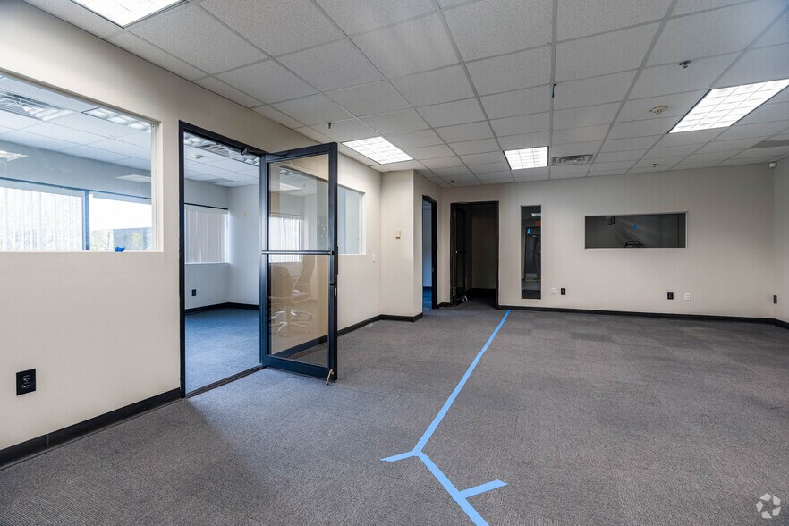 More Photos Of 181 New Rd, Parsippany Office For Lease