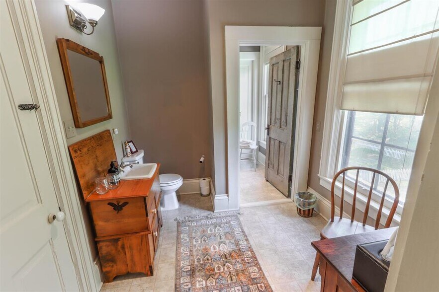 More Photos Of E3192 Apple Tree Ln, Waupaca Hospitality For Sale