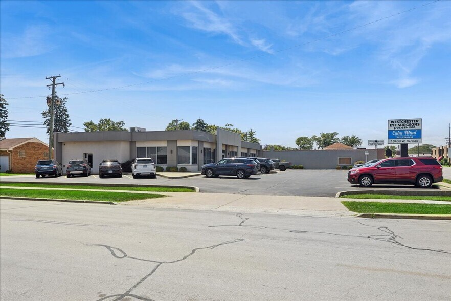 More Photos Of 10439 W Cermak Rd, Westchester Office For Sale