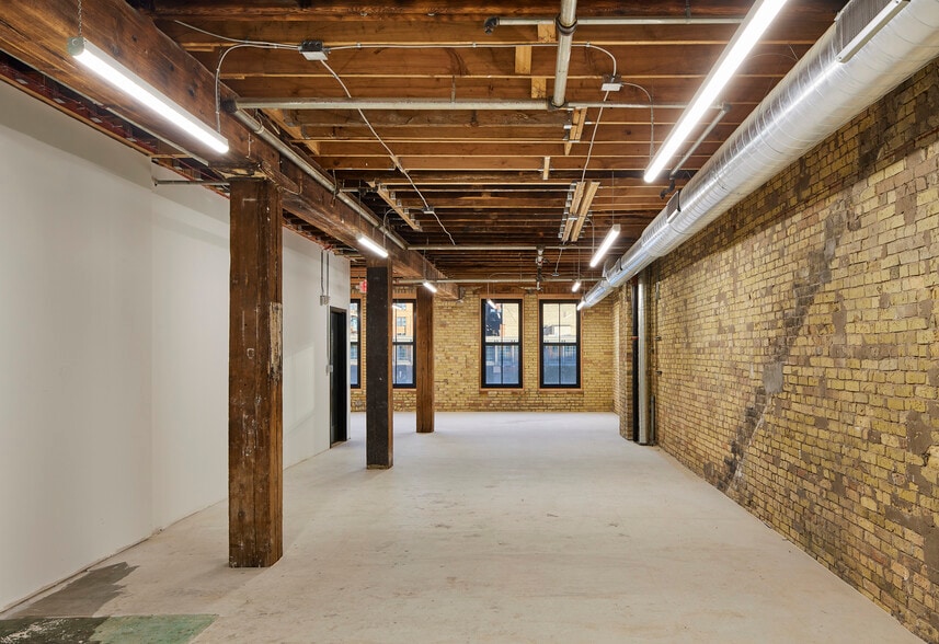More Photos Of 418 N 3rd Ave, Minneapolis Loft Creative Space For Sale