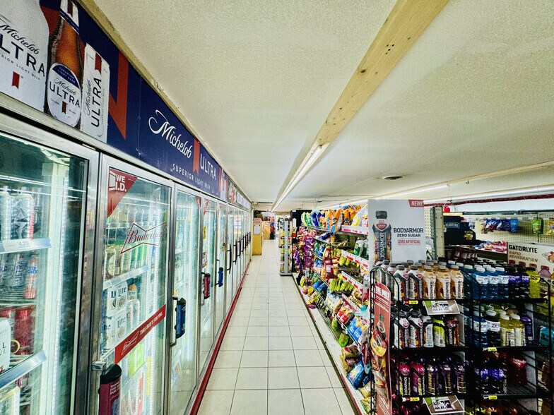 More Photos Of 4619 Main St, Holt General Retail For Sale