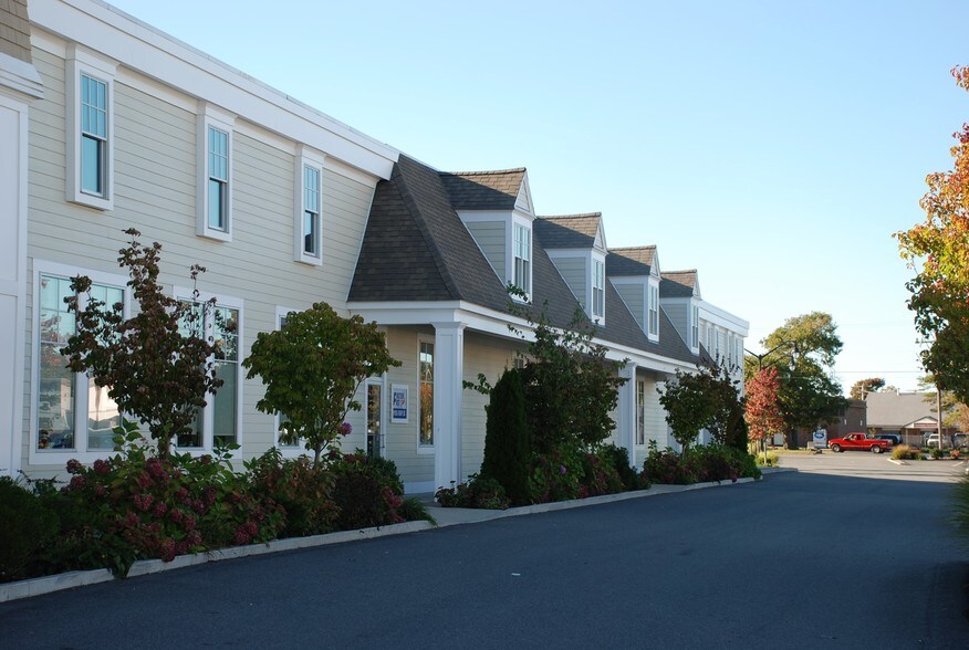 More Photos Of 540 Main St, Hyannis General Retail For Sale