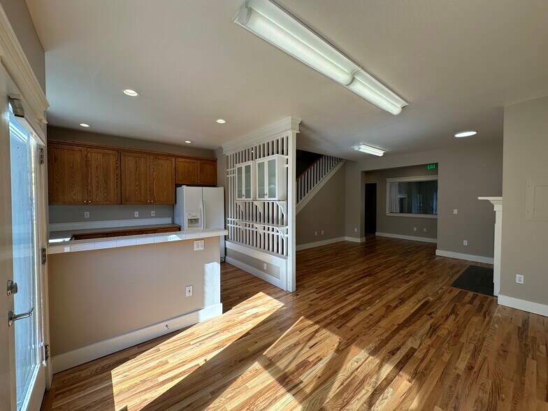 More Photos Of 1465-1495 NE Village St, Fairview Storefront Retail Residential For Sale