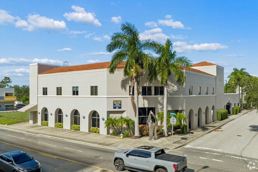 Primary Photo Of 1970 Golf St, Sarasota Medical For Lease