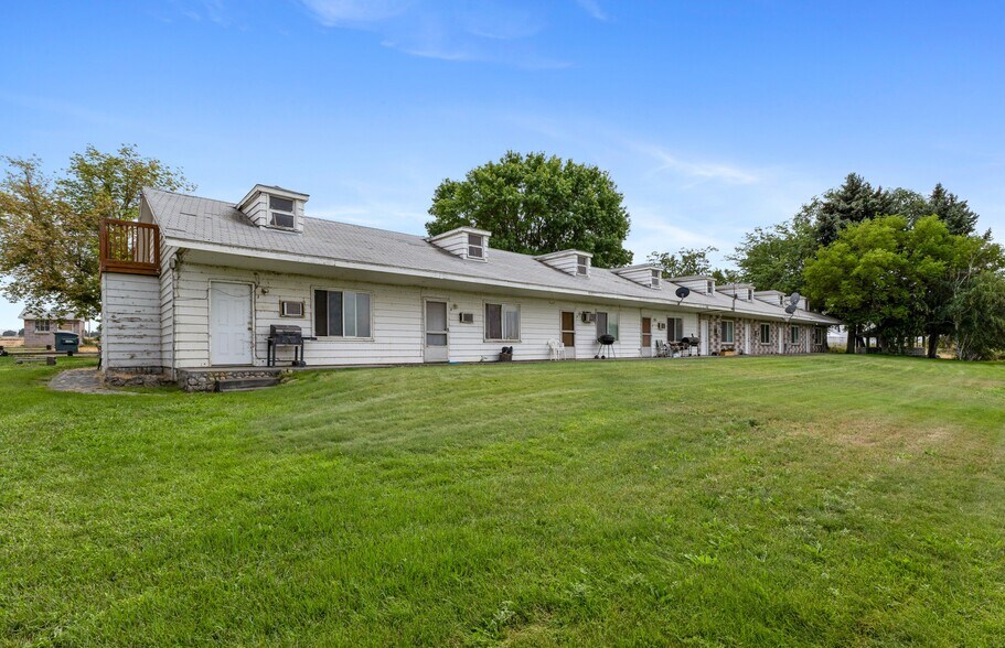 More Photos Of 510 Fig St, Moses Lake Apartments For Sale