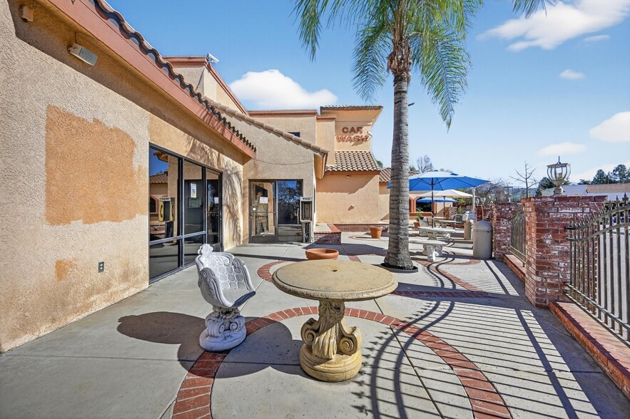 More Photos Of 3706 Highland Ave, Highland Carwash For Sale