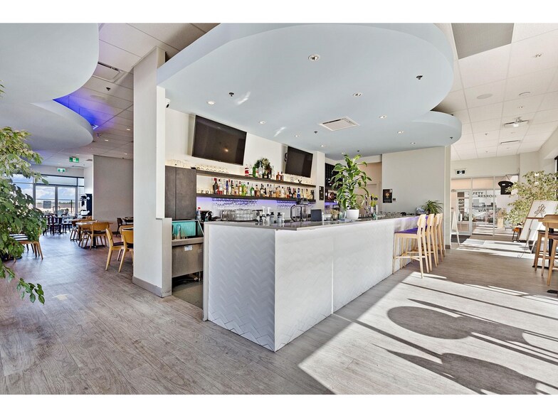 More Photos Of 5385 216 St, Langley Restaurant For Sale