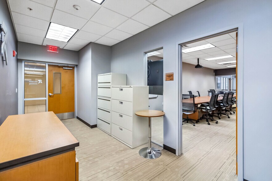 More Photos Of 11002 Lake Hart Dr, Orlando Religious Facility For Lease